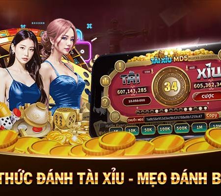 Nên chơi Poker Online hay Offline 12Bet